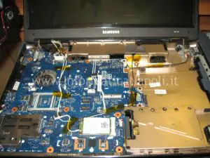 riparare scheda madre Samsung NP R610 napoli