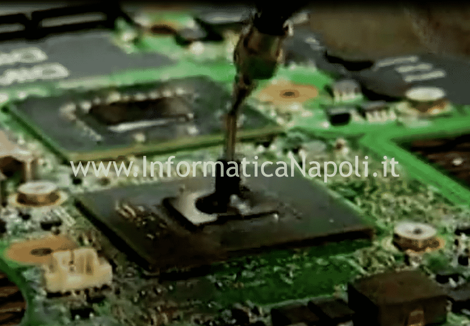 staccare chip risaldare lift reballing bga riparare Toshiba L670D-11M