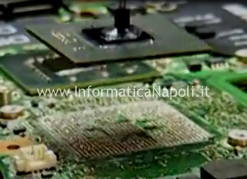 sostituzione chip video Dell Studio 1555 PP39L