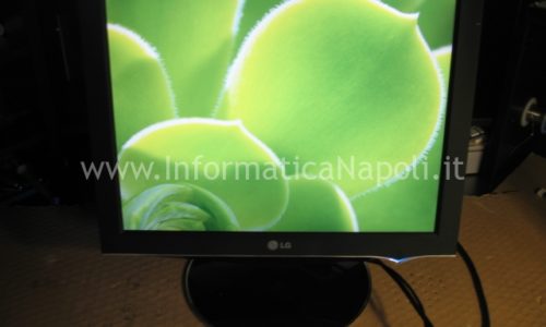 Sfarfallio Monitor LG FLATRON L1760TQ