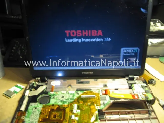 toshiba satellite L300D PSLC8E riparato