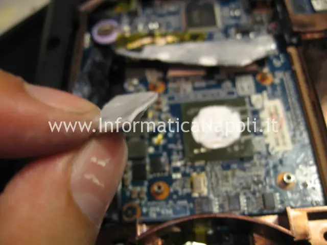 riparazione nVidia GeForce 8400M acer 5720