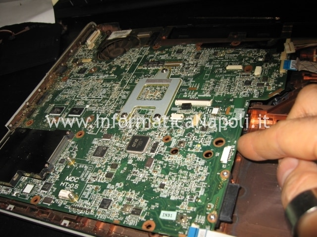 riparare scheda madre HP Pavilion DV5 riparare scheda madre HP Pavilion DV5