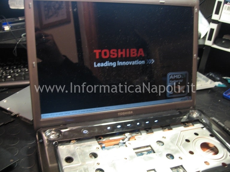 display toshiba Satellite A300D 14R PSAKCE
