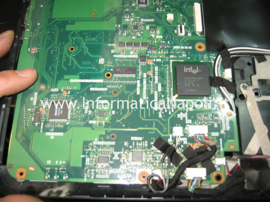 riparare scheda madre HP Pavilion HDX9000 HDX9050EL