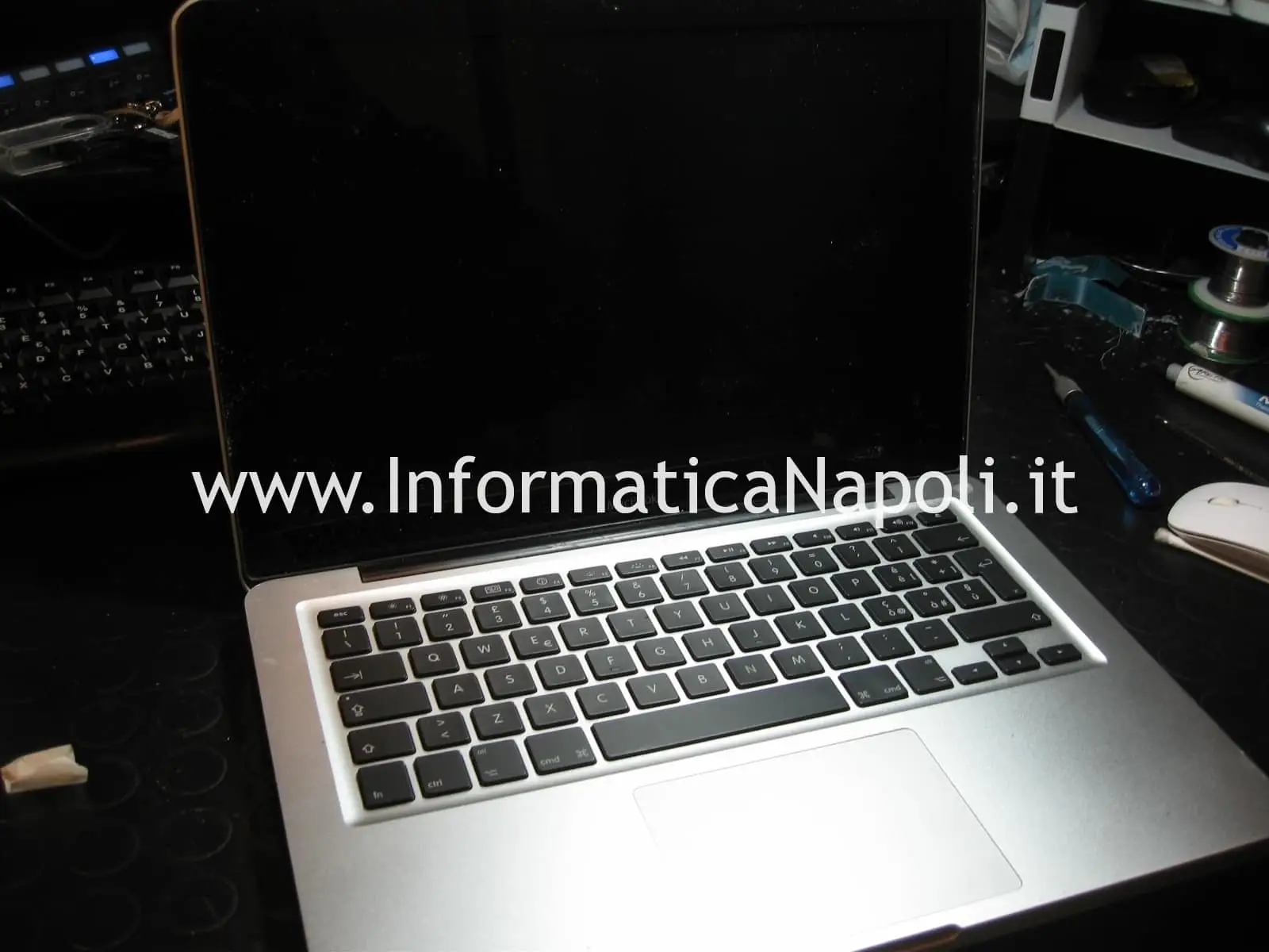 MacBook Unibody Modello A127 non si accende