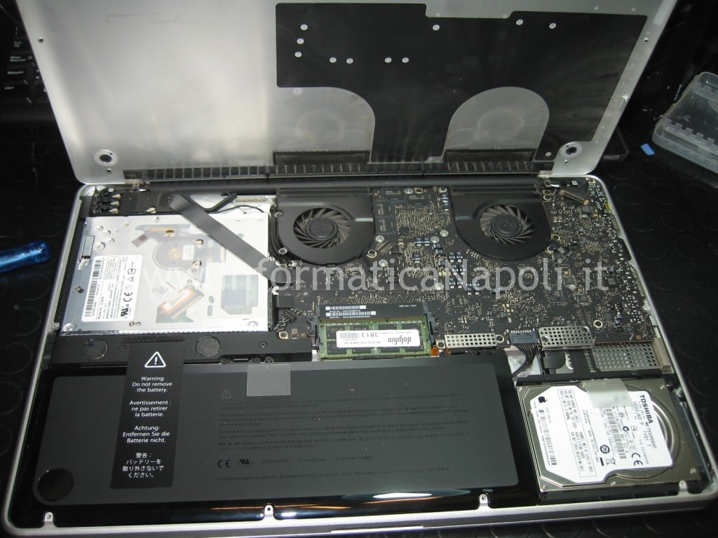 riparare logicboard Apple MacBook pro A1297 unibody