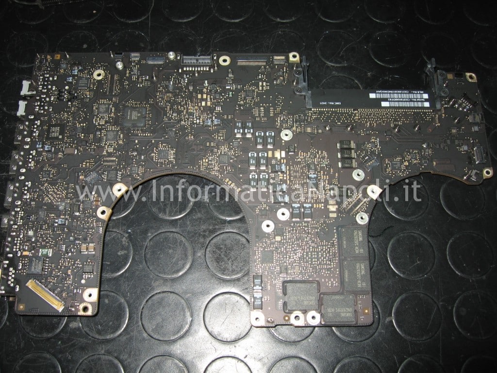 logicboard CPU GPU Apple MacBook pro 17 A1297 unibody