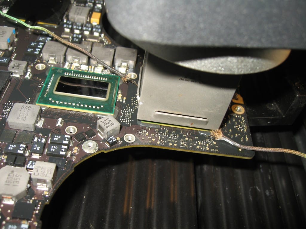 sostituzione chip video ATI nVidia macbook pro 17