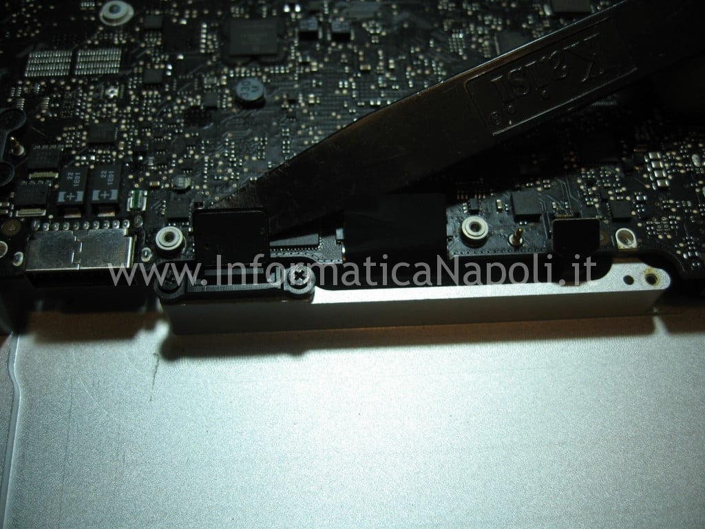 connettori scheda madre macbook pro A1286 A1278 A1297