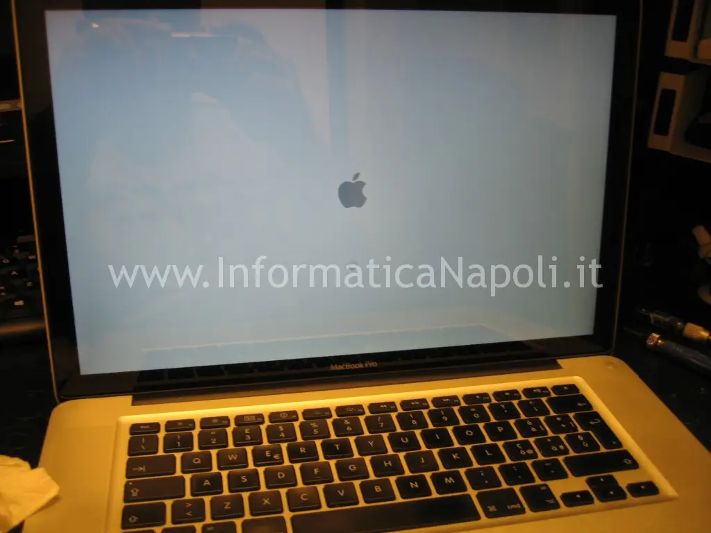 macbook pro unibody a1286 riparato