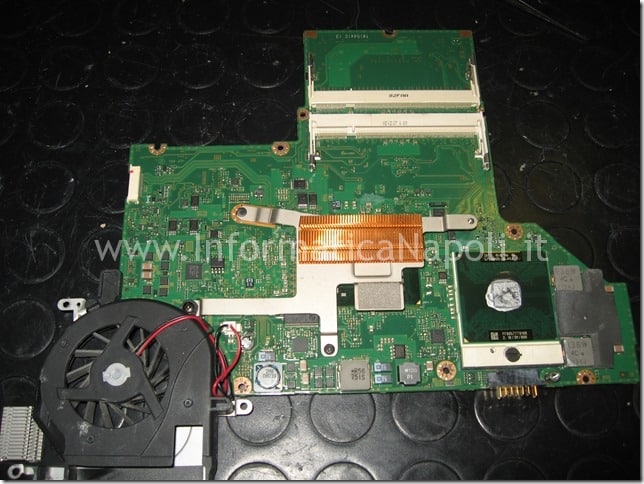 riparare motherboard Sony Vaio PCG-6W2M VGN-SZ71MN