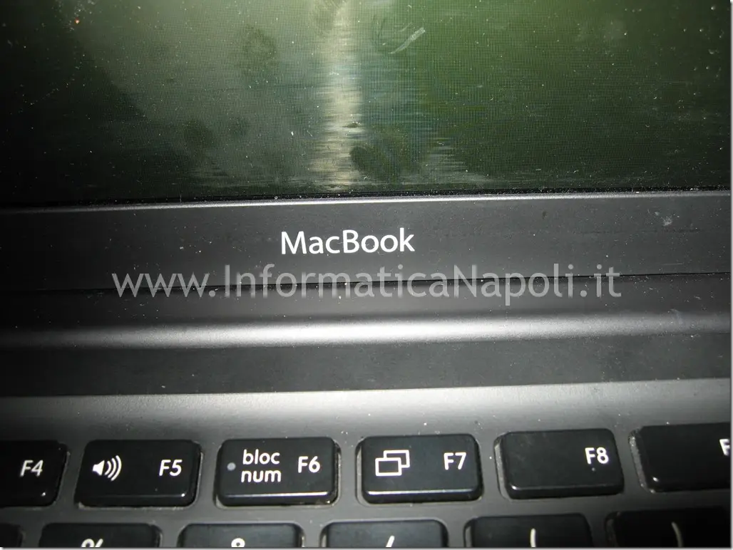 riparazione Apple MacBook mod. a1181