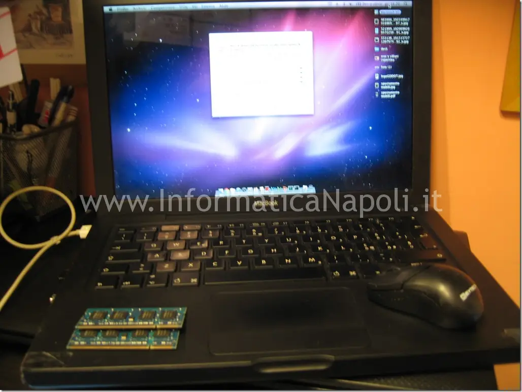 Apple MacBook mod. a1181 funzionante