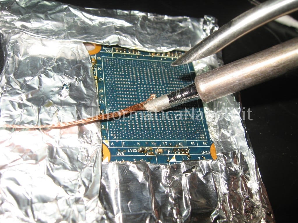 pulizia stagno piombo scheda madre reballing flussante come riparare e fare reballing bga Asus U35J nVidia GeForce 310M 