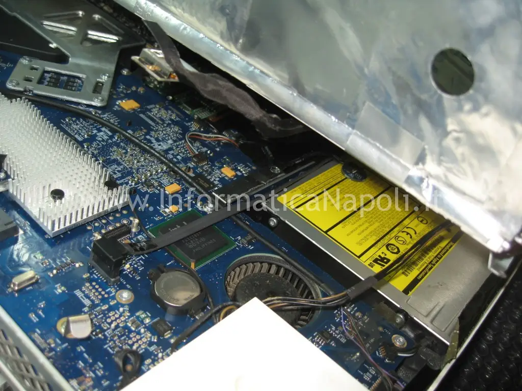 assistenza riparazione display apple iMac 17" fine 2006 EMC 2114