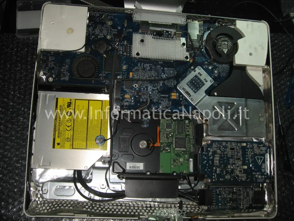 assistenza riparazione apple iMac 17" 2006 EMC 2114 vintage napoli
