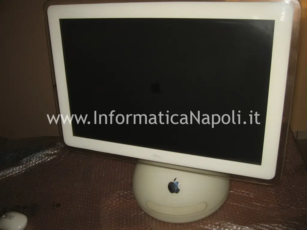 Apple vintage iMac G4 20” a1065 non funzionante