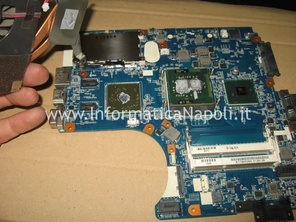 problema scheda video ATI Radeon M961 MBX-224 Sony VPCEB3L1E 71211M