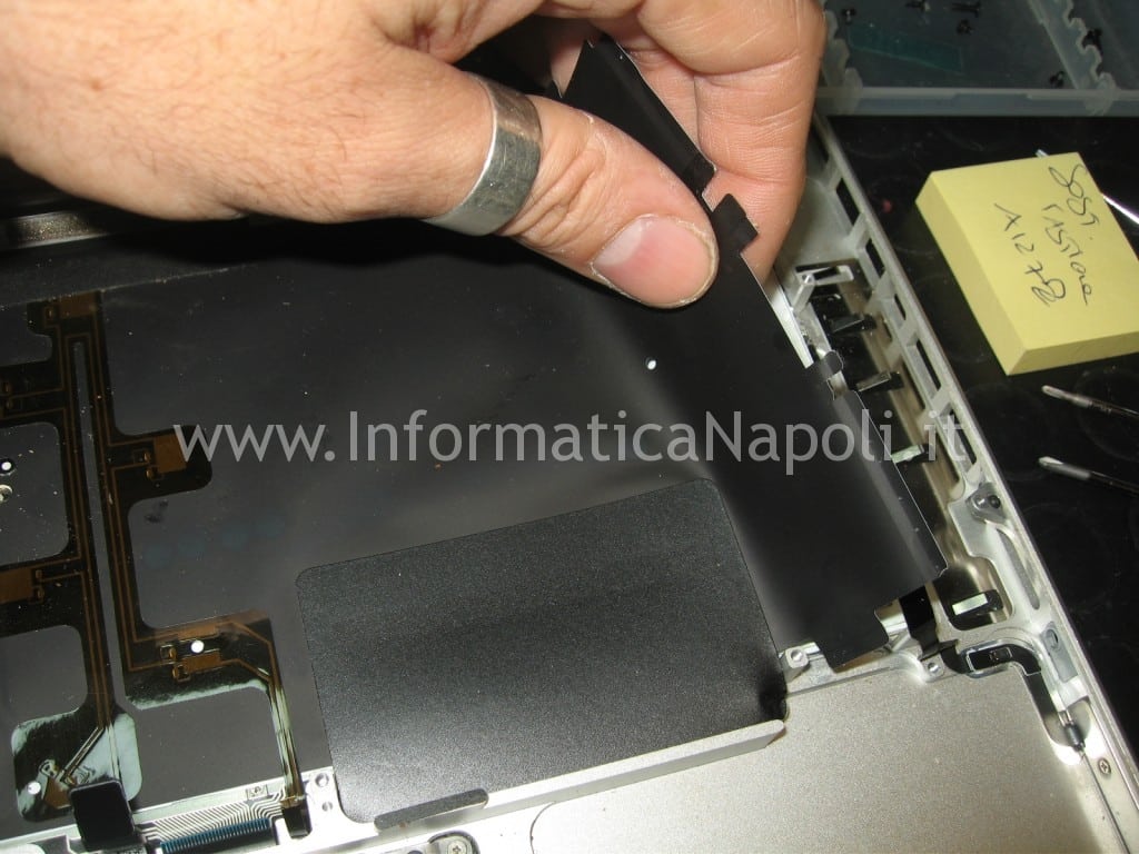 Assistenza riparazione apple macbook pro A1278 Assistenza riparazione apple macbook pro A1278