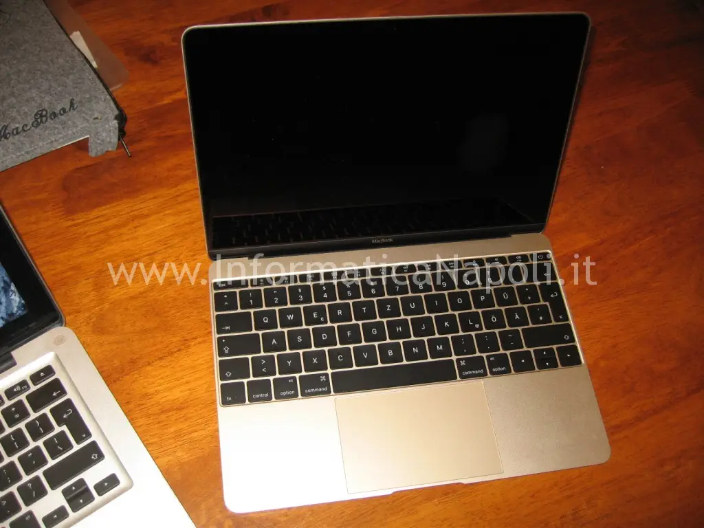 MacBook A1534 EMC 2746