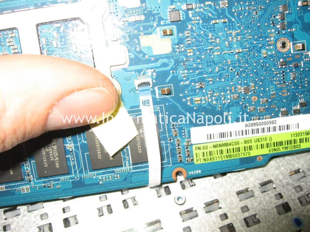 scheda madre danneggiata Asus UX31E Zenbook