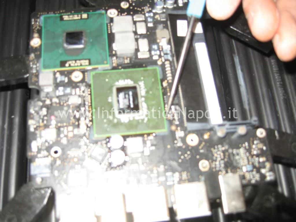 reballing nVidia Apple MacBook A1342 13.3 EMC 2350