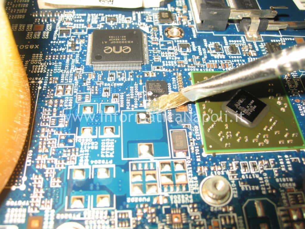 sostituire chip bios MX25L1606E acer 5560