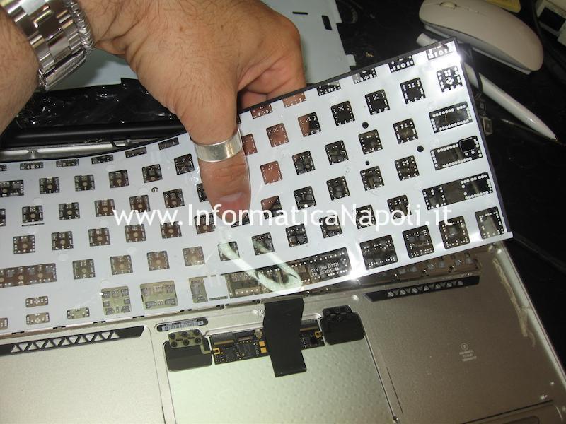 sostituire tastiera Apple MacBook air 13 A1466
