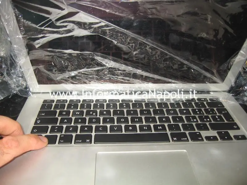 ìApple MacBook air 13 A1369 riparato