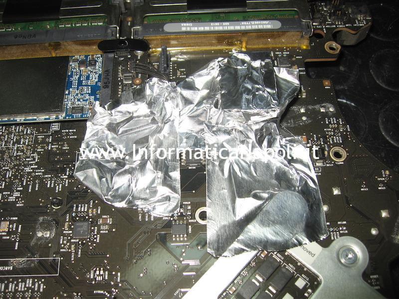 problema avvio Apple iMac A1224 eeprom SST25VF032B logic board 820-2347-A 2008