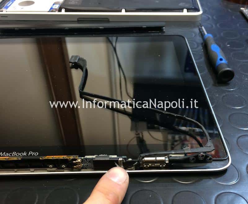 sostituzione blocco display scocca vetro macbook pro 13 a1278
