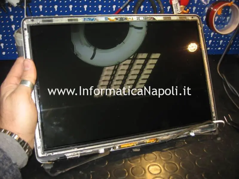 rimozione vetro pannello LCD LED macbook pro 13 15 17 A1278 A1286 A1297