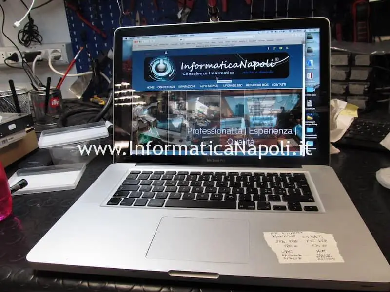 display macbook pro riparato
