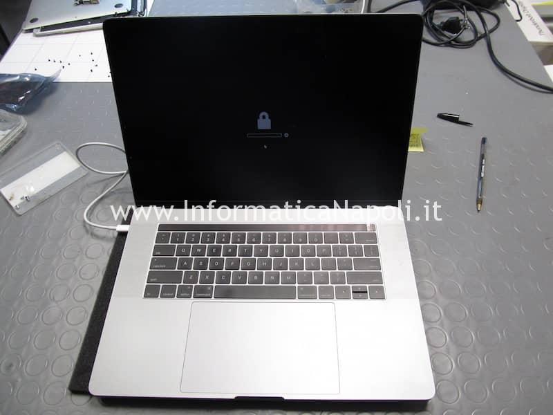 problema blocco MacBook 15 retina 2016 con touchbar A1707
