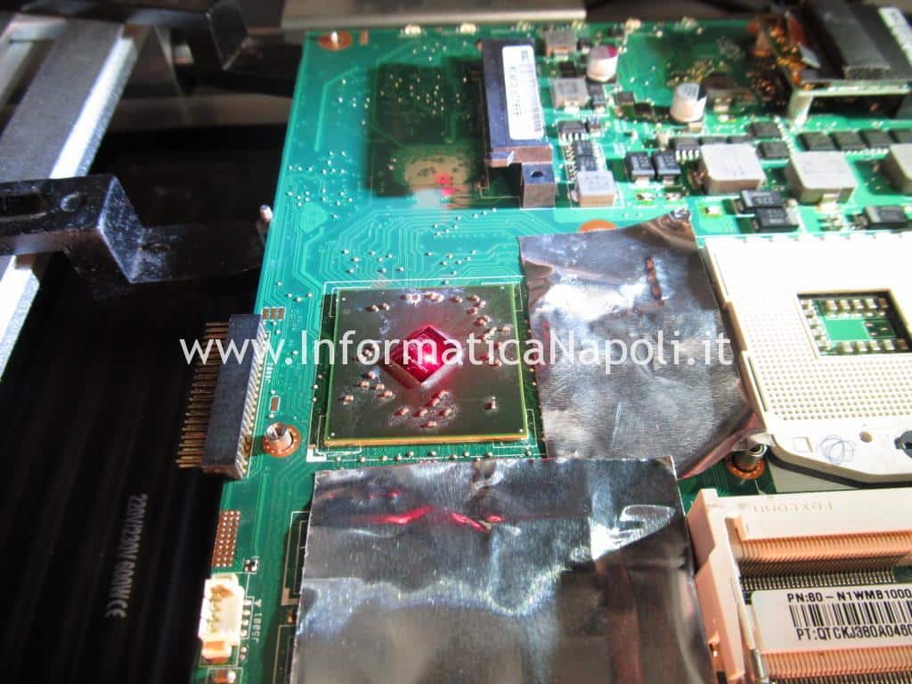 riparare Toshiba L670D-11M