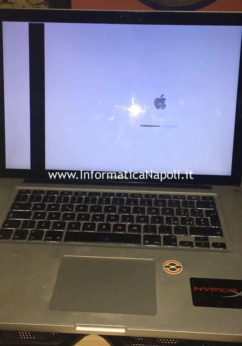 Problema avvio: schermo sdoppiato Apple MacBook Pro