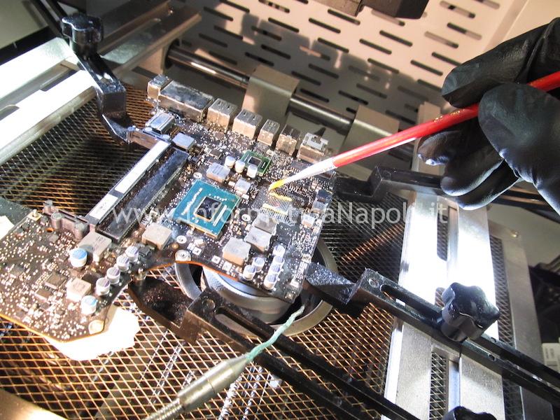 puntamento chip reballing riparazione pulizia scheda logica macbook pro 13 a1278