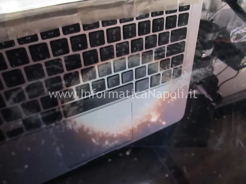 ripristinare e pulire patina antiriflesso macbook
