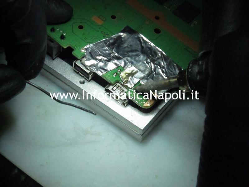 sostituire connettore HDMI scheda madre logic board PS4 PRO NVA-001 1-981-472-21
