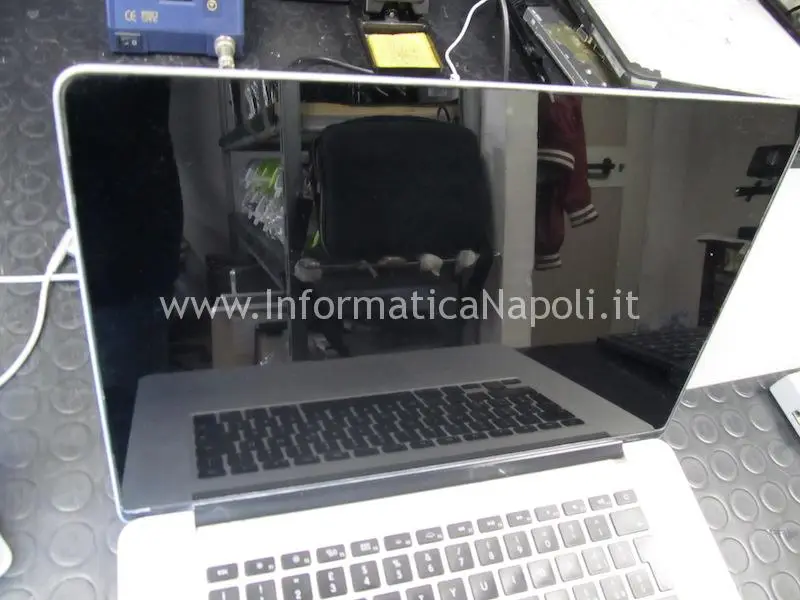 display retina smacchiato lucidato MacBook pro 13 | 15