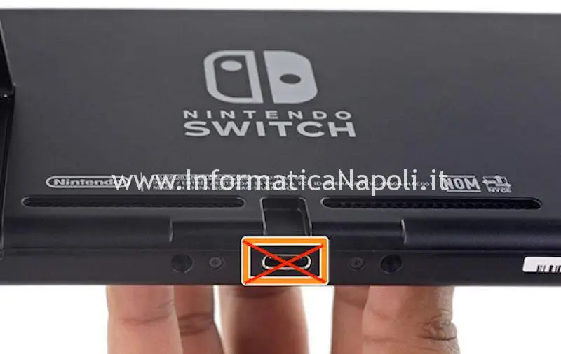 Nintendo Switch USB-C danneggiata
