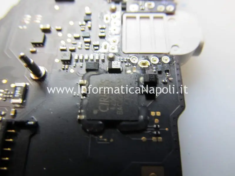 problema audio macbook pro 15 A1398 2014 2015 reballing chip suono cirrus