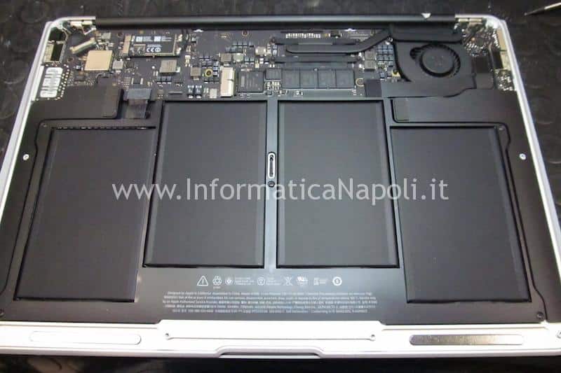 aprire macbook air display schermo LCD Macbook Air 13.3" A1466 A1369 Display anno 2013 2014 2015 2016 2017