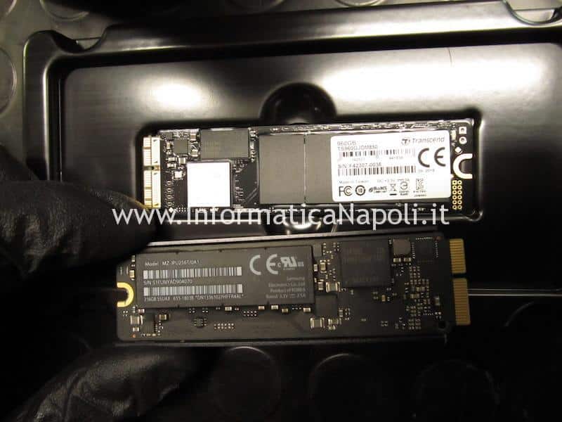 sostituire disco flash SSD 1TB Mac Pro late 2013 A1481 EMC 2630