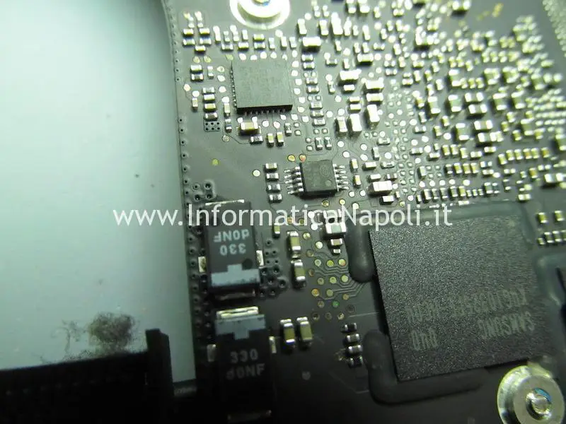 disattivazione chip grafico AMD difettoso su MacBook pro 15 17 2011