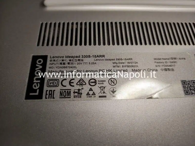 Aprire smontare riparare Lenovo Ideapad 330S-15ARR schermo nero