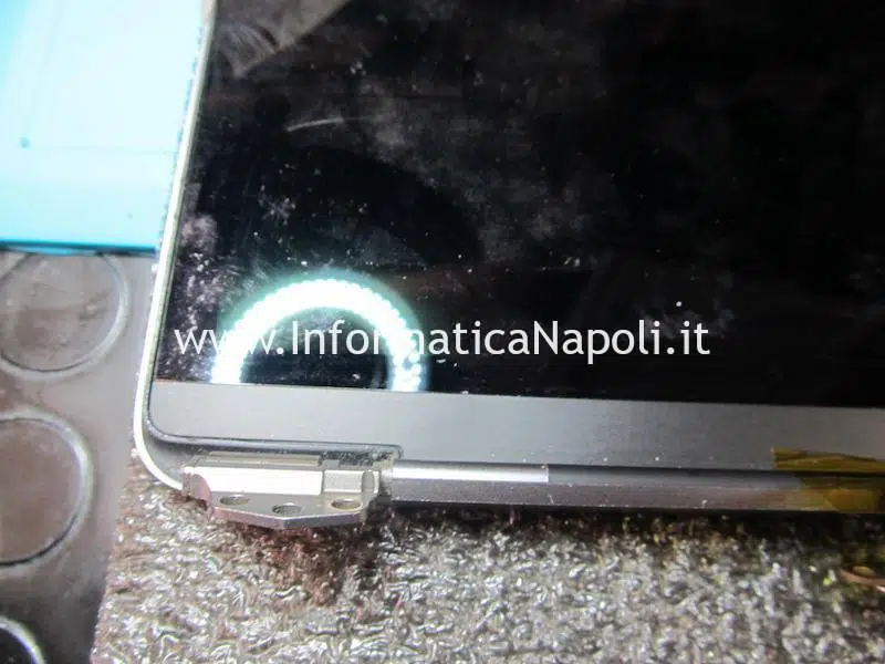 sostituzione lunetta bezel baffle frontalino cornice display MacBook spaccata rotta