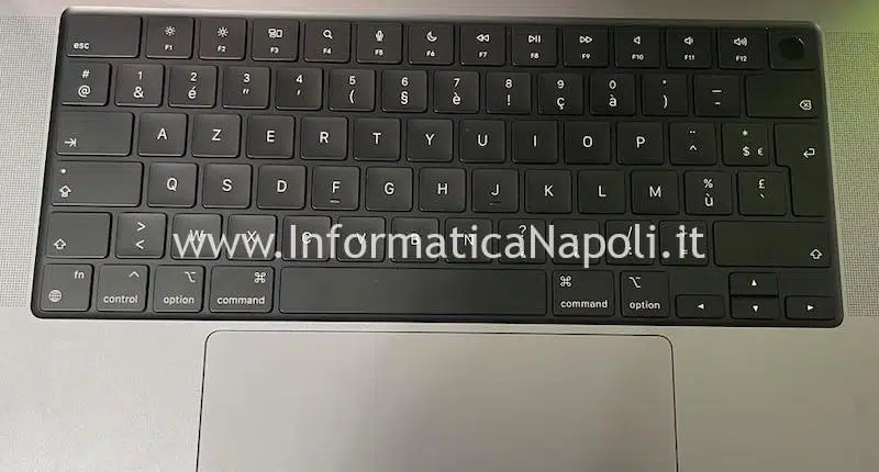 come convertire tastiera francese inglese americana tedesca spagnola italiana Apple MacBook Pro A2242 14 | A2485 16 2021