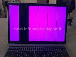 righe rosa schermo macbook pro 13 con righe colorate e artifizi problema flexgate riparazione flat segnale